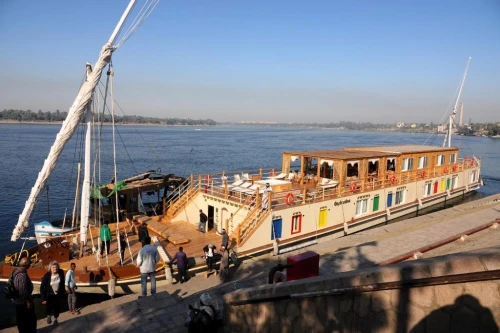 Dahabiya Elephantine Crucero por el Nilo