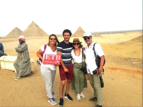 pirámides de Giza - Viajes A Egipto Baratos