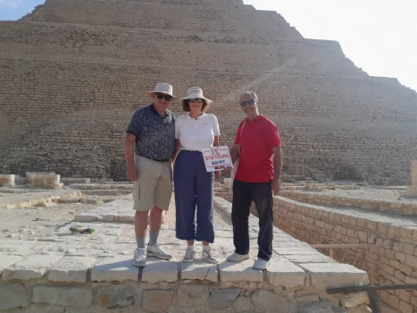 Private Day Tour Giza Pyramids, Sphinx, Memphis, and Saqqara